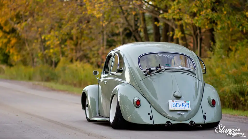 stance-is-everything-taylord-customs-slammed-beetle-rear-road-3
